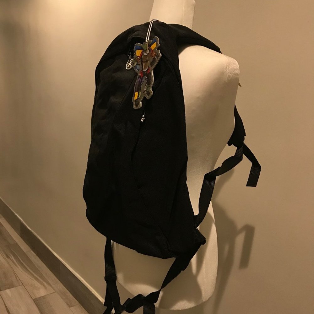 Crumpler 'Yee Ross' Bk Backpack - NWT - Picture 6 of 7